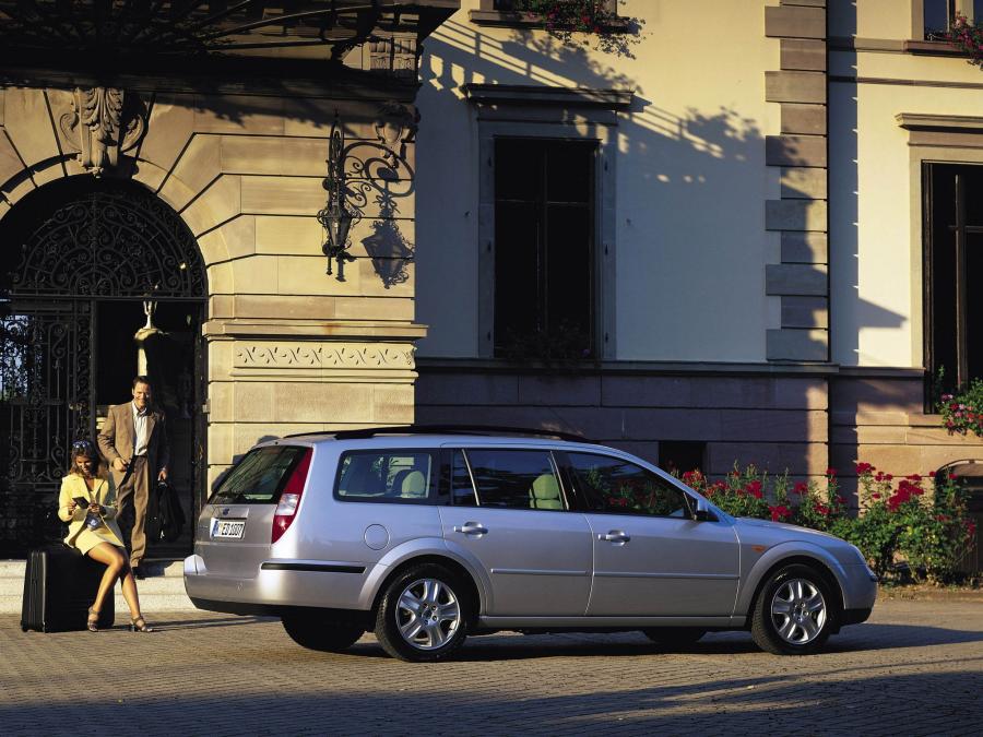  Ford Mondeo Turnier 2000 года  (фото 2 из 7)